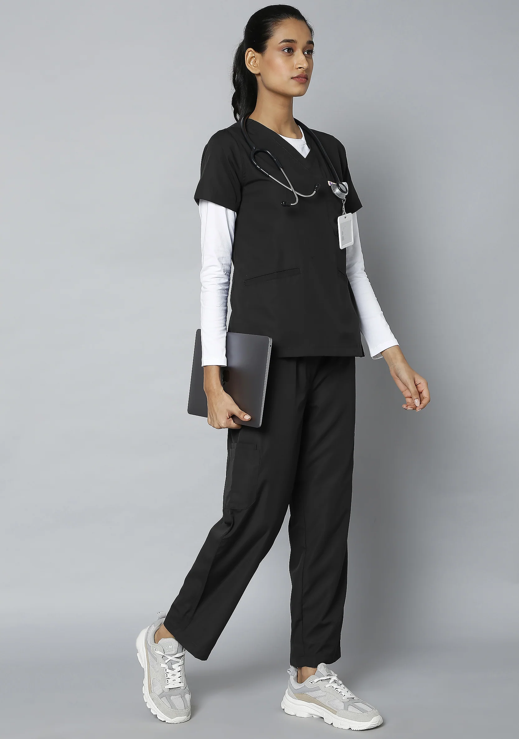 Classic Women's 10 Pocket (Black) Scrub - Image 3